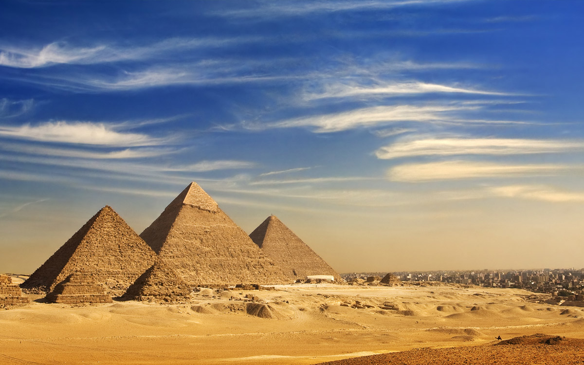 Discover the Pyramids of Cairo