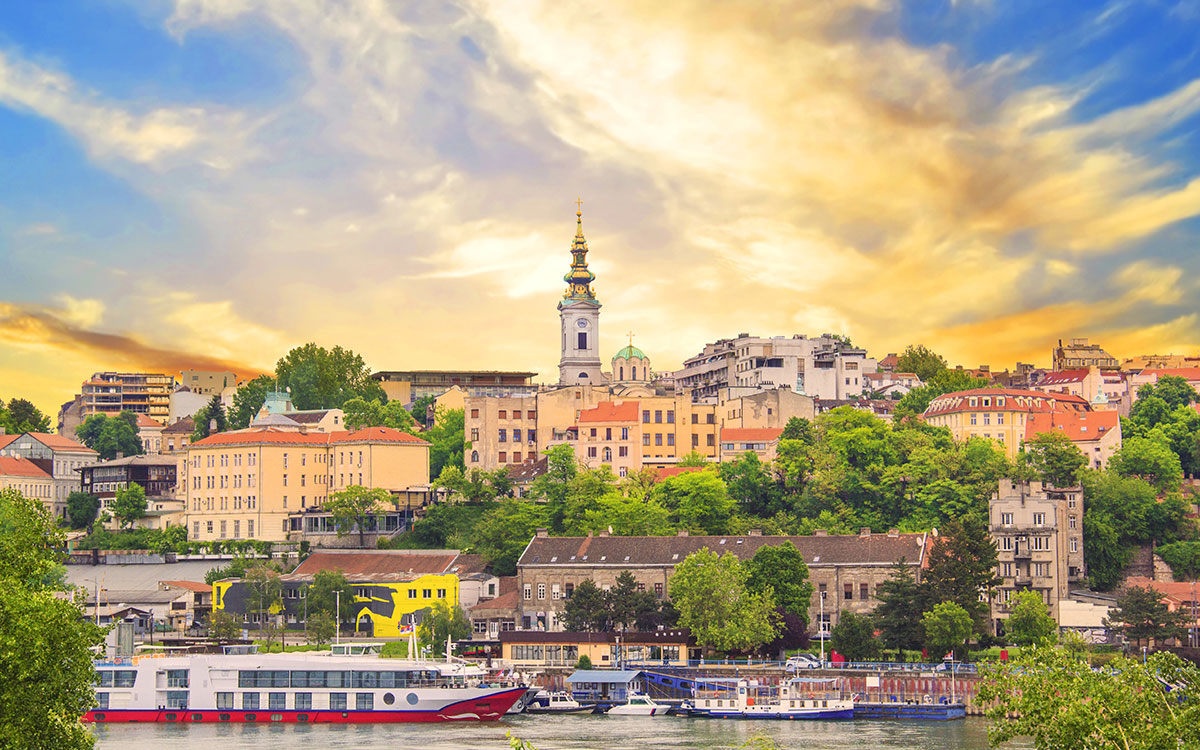 Lower Danube Discovery with Vienna and Transylvania Scenic Crystal 21 Nights