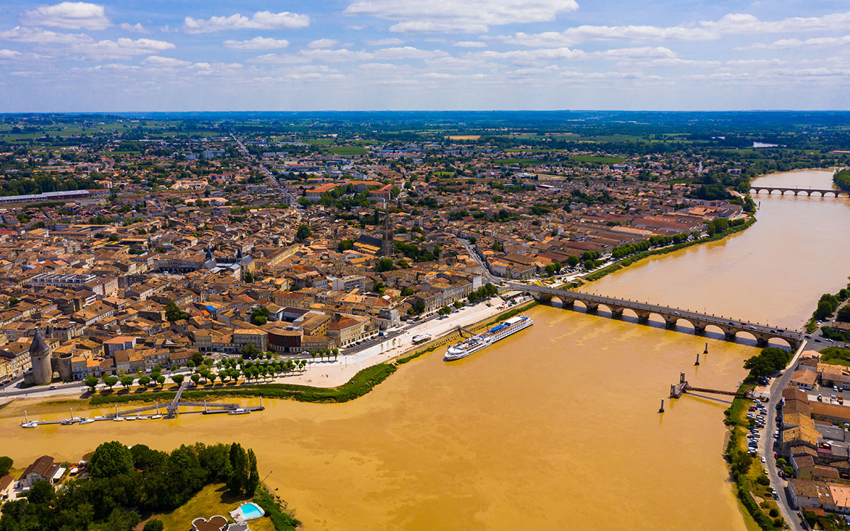 Brilliant Bordeaux on board S.S. Bon Voyage departing 07 April 2024